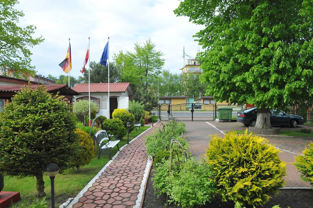 Appartement Osrodek Wczasowy Domino Bis à Dźwirzyno Extérieur photo
